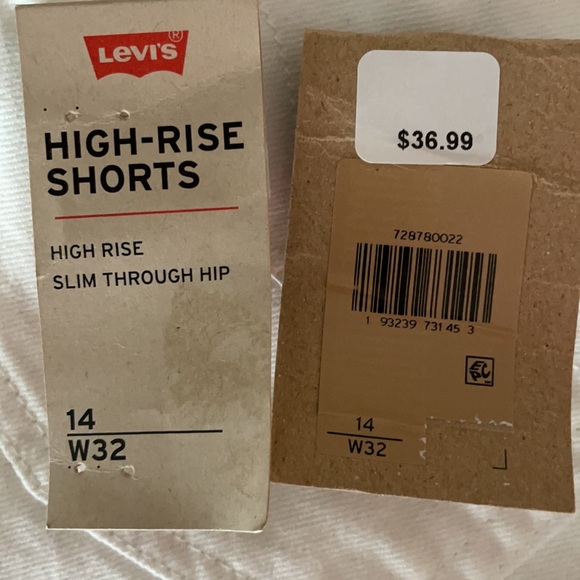 Levi High Rise Shorts - Picture 3 of 5